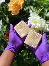 Load image into Gallery viewer, Oatmeal & Honey